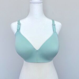 Soma Vanishing Back Wireless Bra Aqua Size 38C